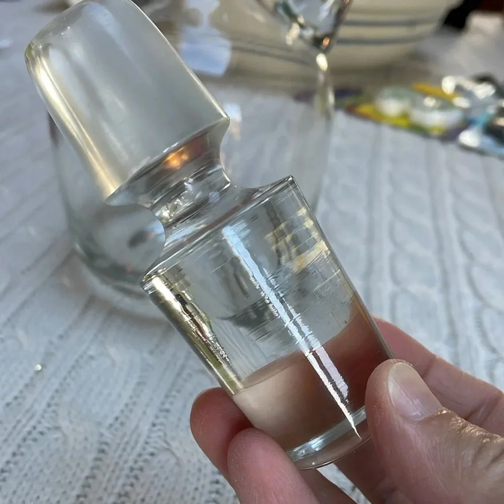 Vtg glass decanter w/ stopper Spout & handleExcellent condition. No chips/cracks
